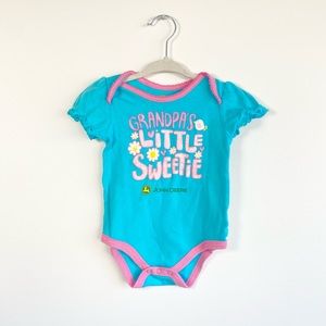 John Deere Baby Girl One Piece Short Sleeve Bodysuit Onesie 9-12 Months